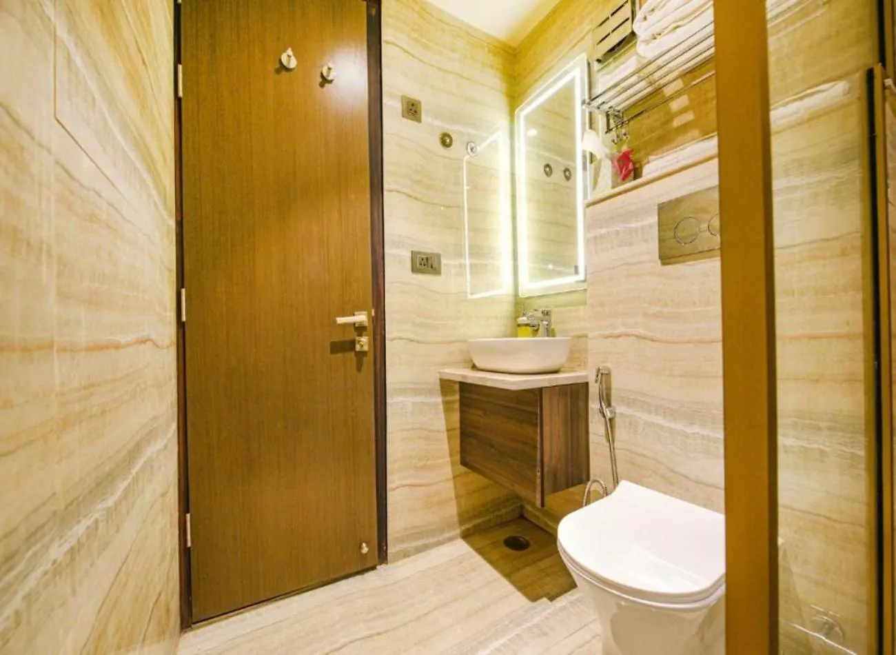 Hotel Cullinan By Qotel Janakpuri Delhi