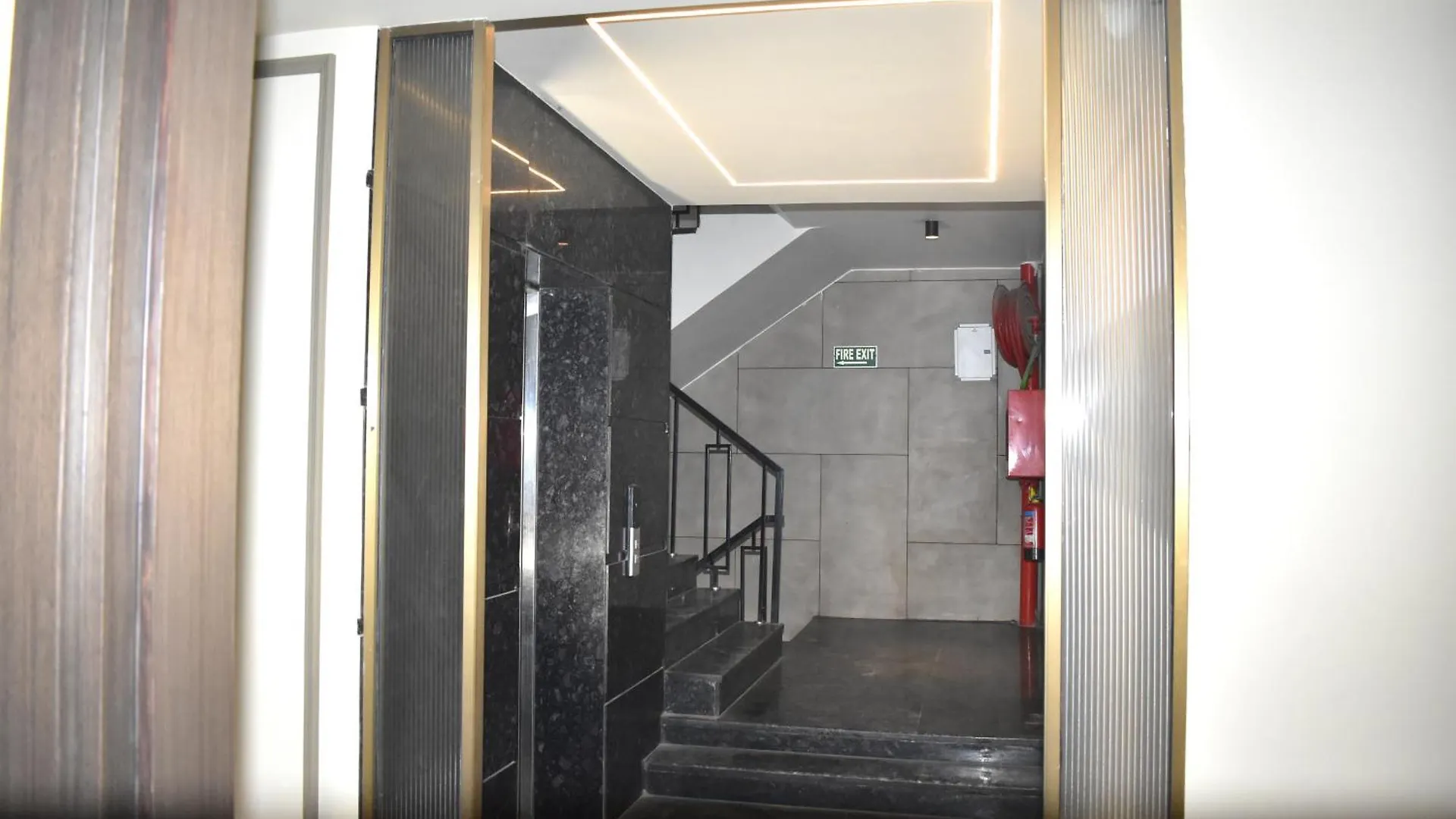 Hotel Cullinan By Qotel Janakpuri Delhi