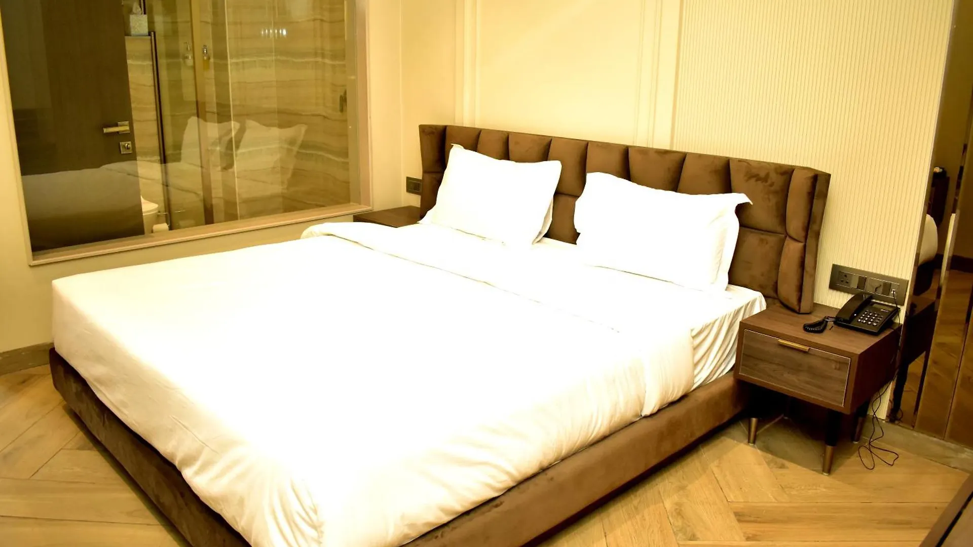 Hotel Cullinan By Qotel Janakpuri Delhi