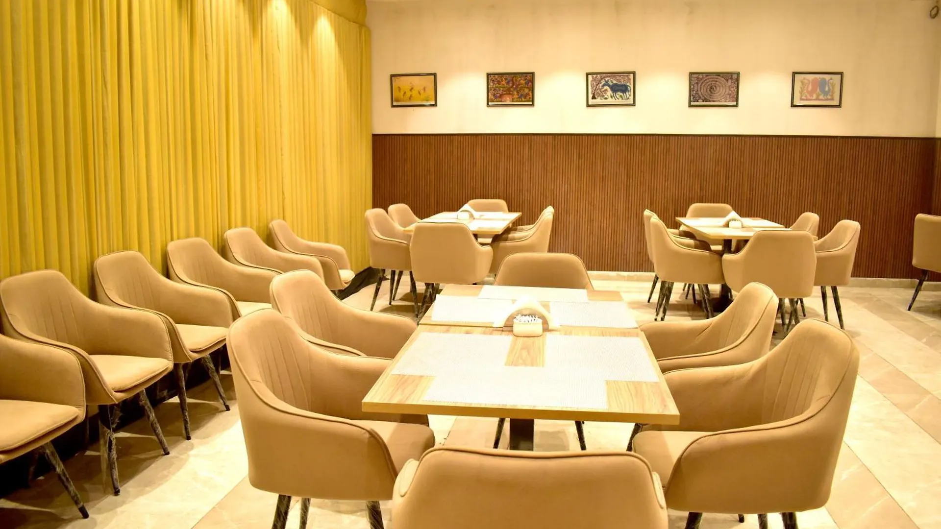 Hotel Cullinan By Qotel Janakpuri Delhi   Delhi (National Capital Territory of India)