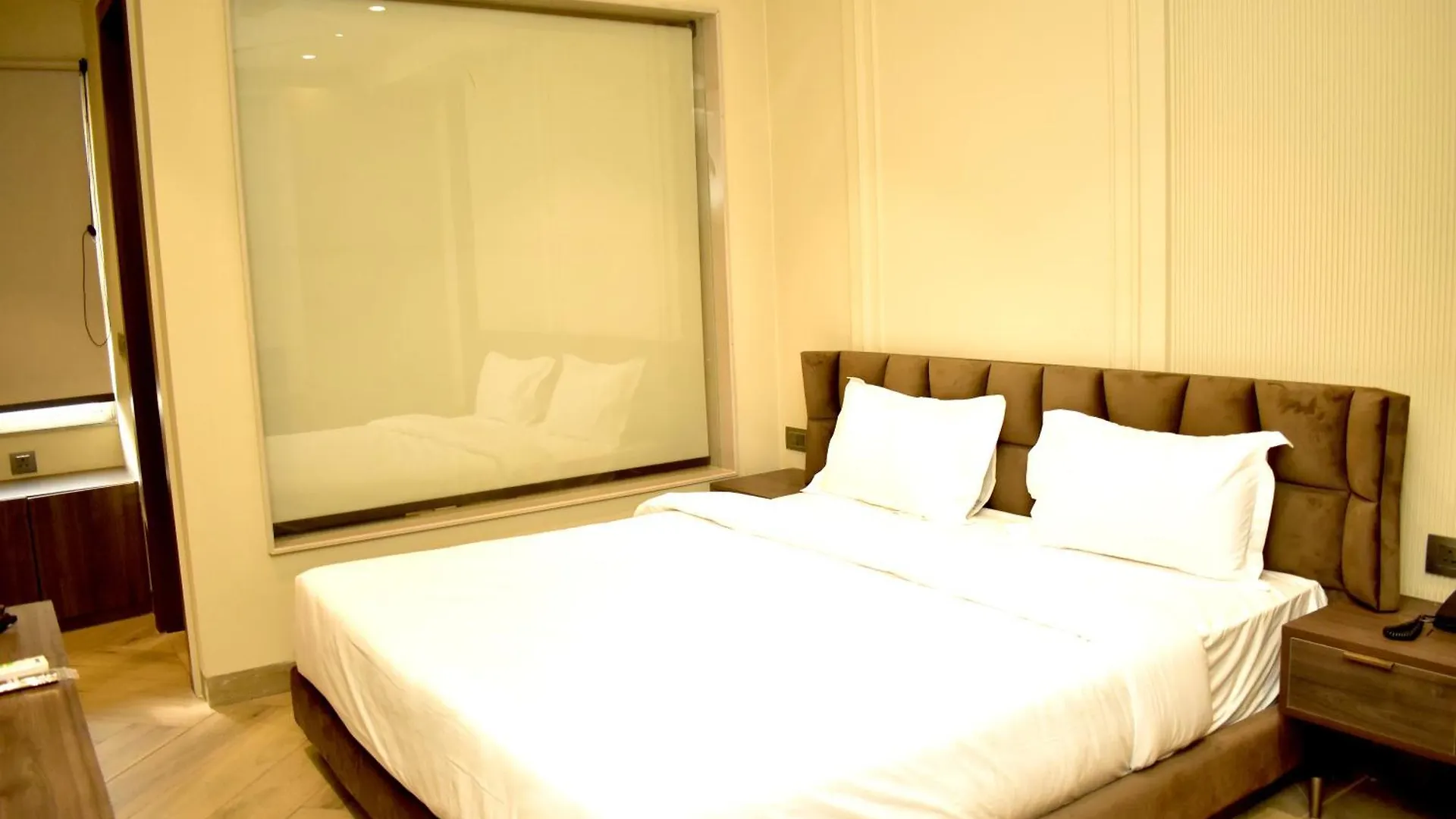 Hotel Cullinan By Qotel Janakpuri Delhi