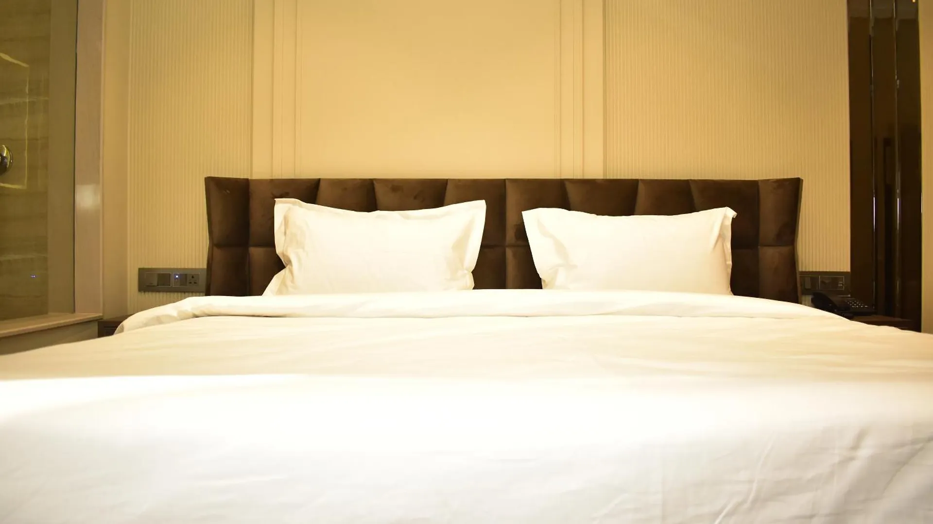 Hotel Cullinan By Qotel Janakpuri Delhi  3*, Delhi (National Capital Territory of India) India